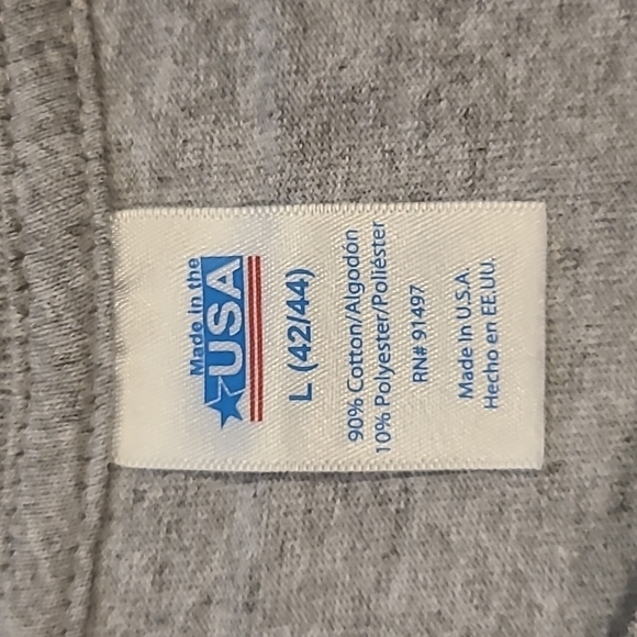 3/$20 Made In The USA Gray American Flag T-shirt - Picture 6 of 7